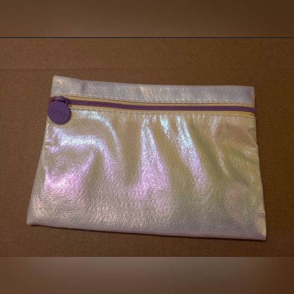 IPSY  brand makeup bag 3×20$ - Picture 4 of 7
